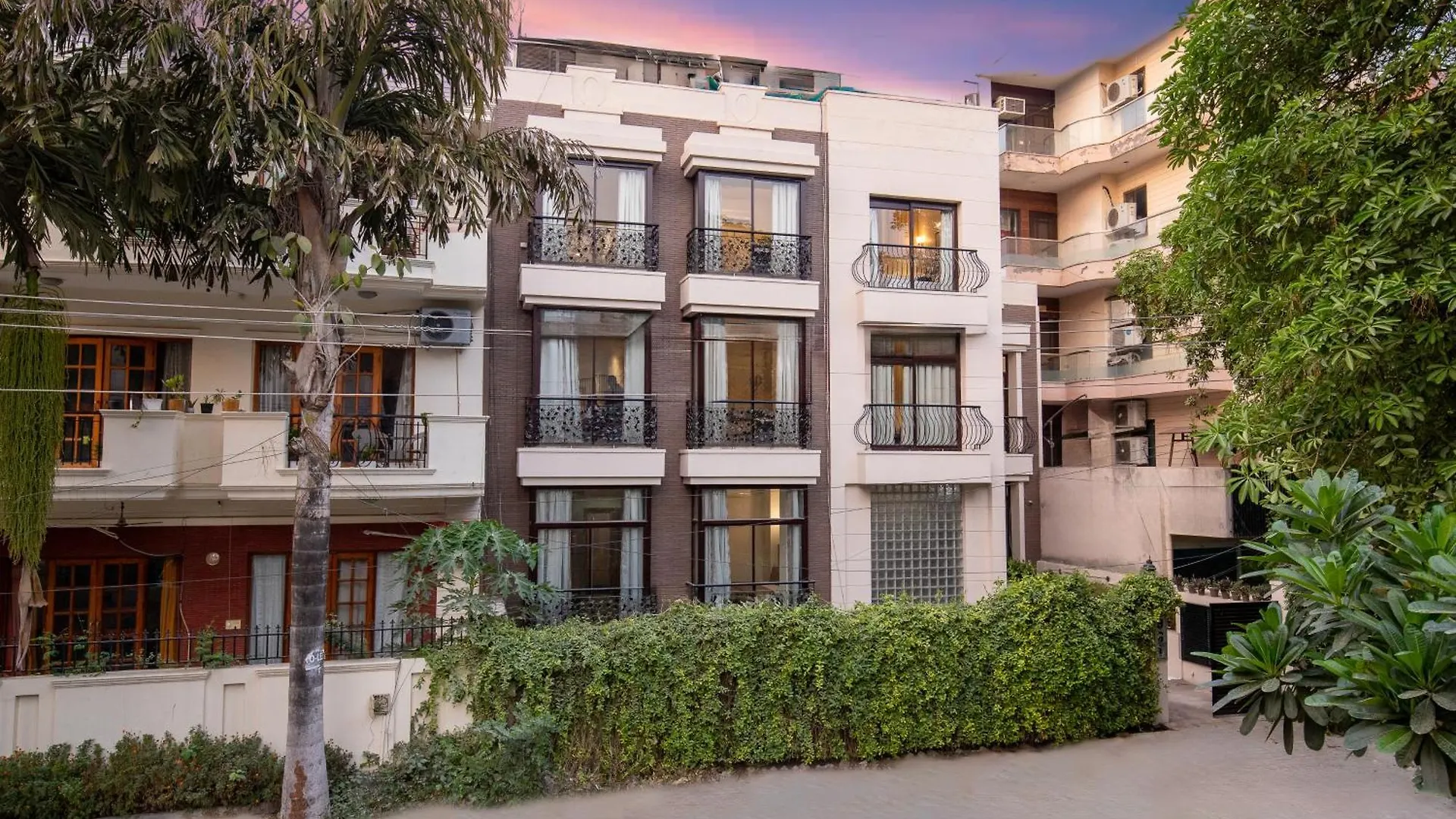 Bedchambers Serviced Apartments, Sector 40 Gurgaon