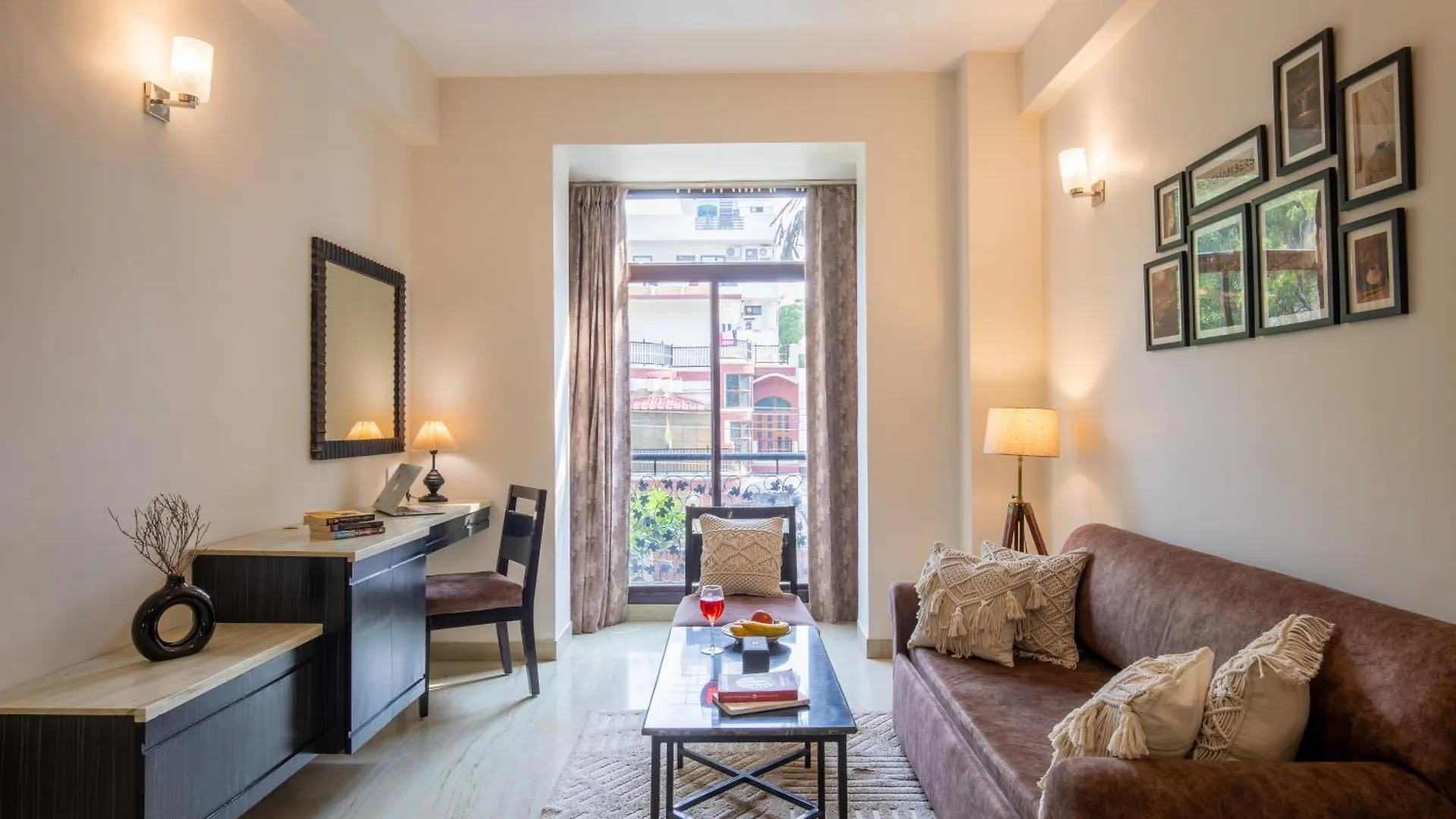 Bedchambers Serviced Apartments, Sector 40 Gurgáon 0*,
